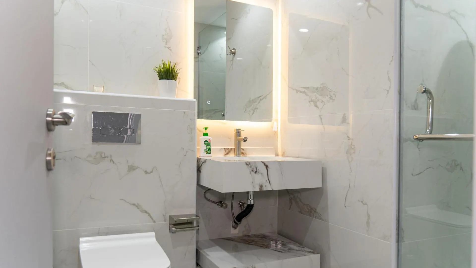 Pineapple Xpress Hostel Dubai
